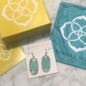 Kendra Scott Elle earrings in seaglass/gold
